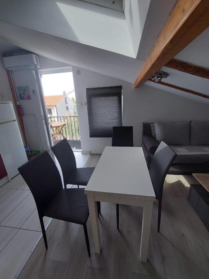 Apartment Ivana Крк Екстер'єр фото